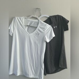 BUNDLE Under Armour v-neck heat gear t-shirt sz M short sleeve white gray
A189